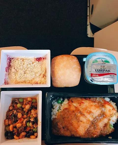 阿提哈德航空a380-800公务舱,阿提哈德航空为什么这么好