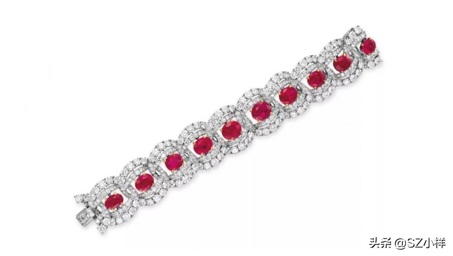 伊丽莎白泰勒传奇人生,伊丽莎白泰勒戴钻石