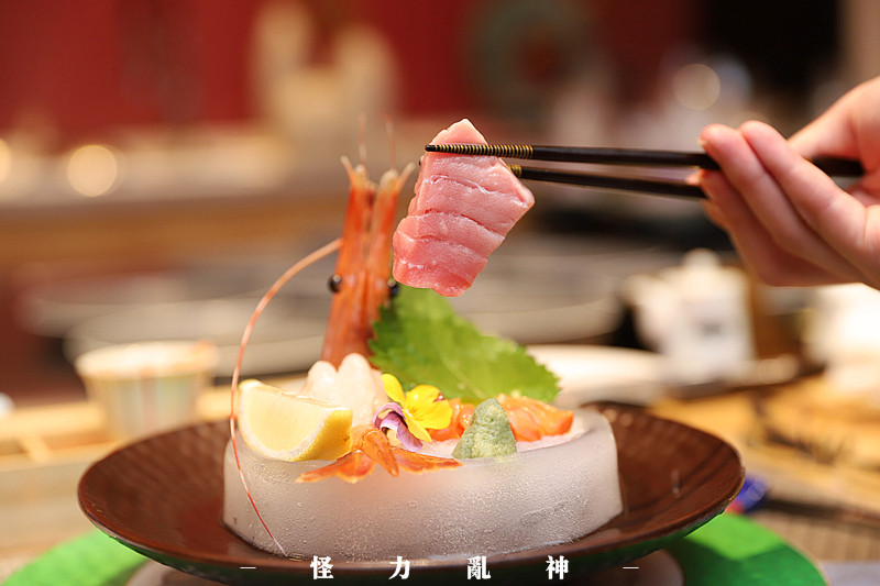 无边泳池、宝藏日料、马杀鸡，藏在湖滨南的星级酒店承包我一整天