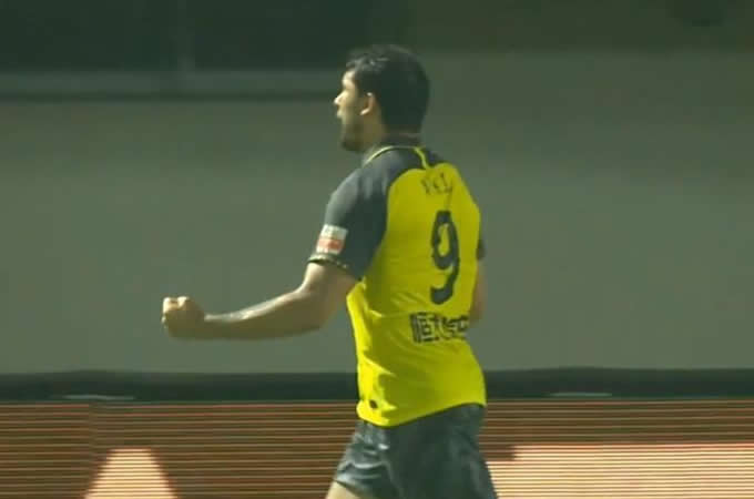 不服？艾克森加冕中超射手王，徐亮+魏翊东表达异议