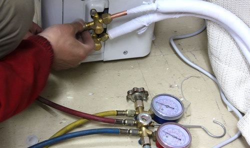 空调是定频的省电还是变频的省电,中央空调商家说省电是骗人的吗