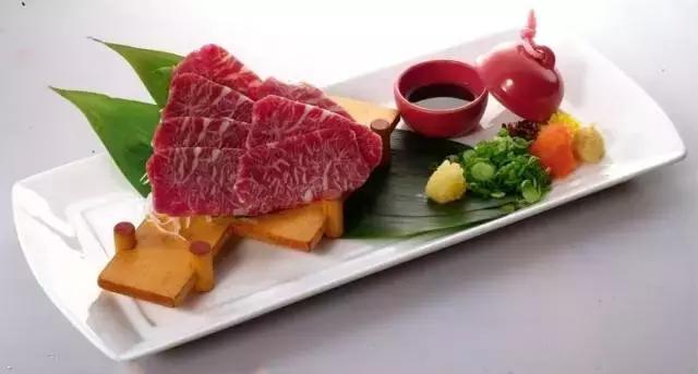 熊本熊真身零距离接触，观看表演，还有熊本限定套餐好吃好喝