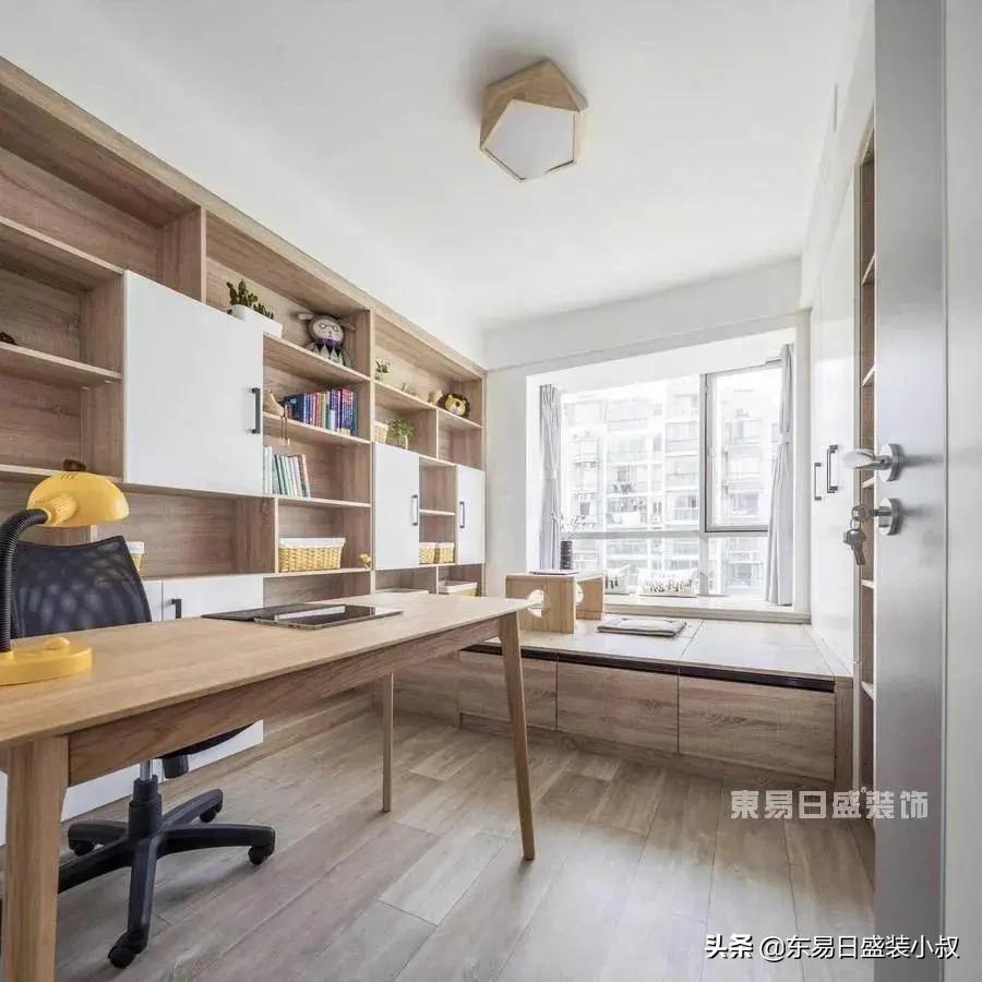 家里一定要有一个书房,家里有个好看的办公室