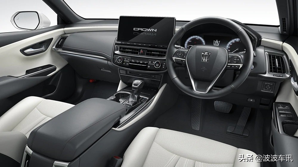 皇冠陆放2022款改装白色红色内饰,丰田皇冠suv2022款内饰图片