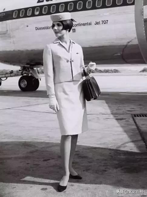 为什么美国的空姐都是大妈,外国航空为什么会有中国空姐