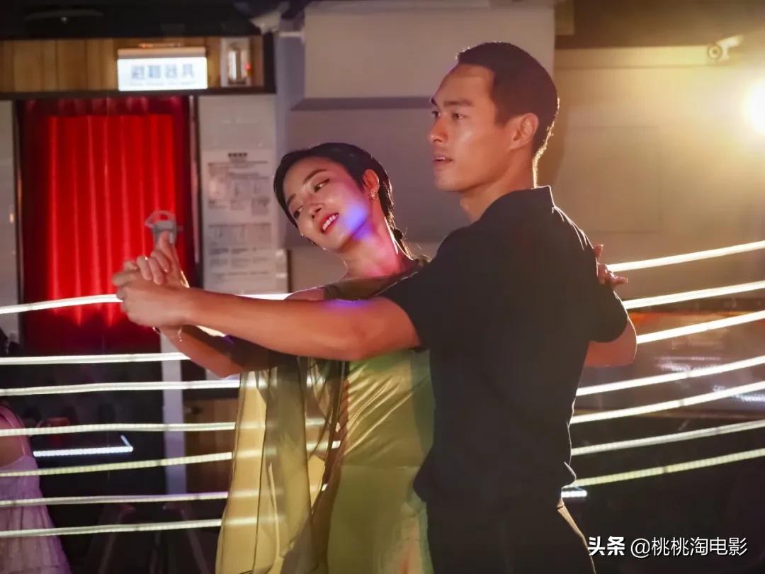 台湾明星桂纶镁时尚写真图片,桂纶镁慵懒生活照