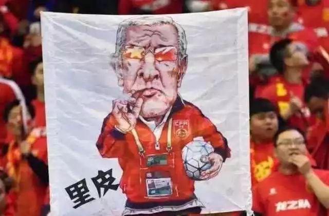 在中国,足球不如一碗早餐粉!