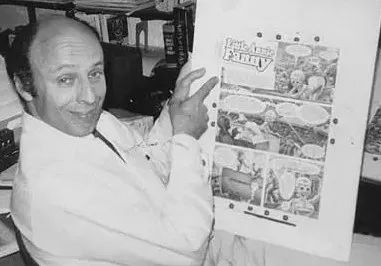 ComicsComix一个字母的区别让米奇酗酒，米妮嗑*肥药减**搞外遇？