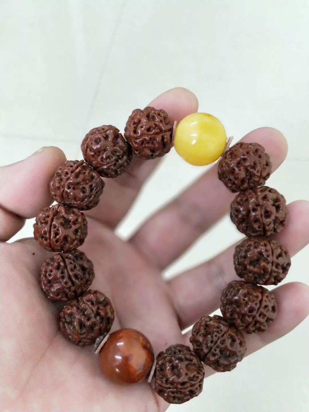 什么品种的核桃玉化包浆更快,文玩核桃盘多久才会玉化