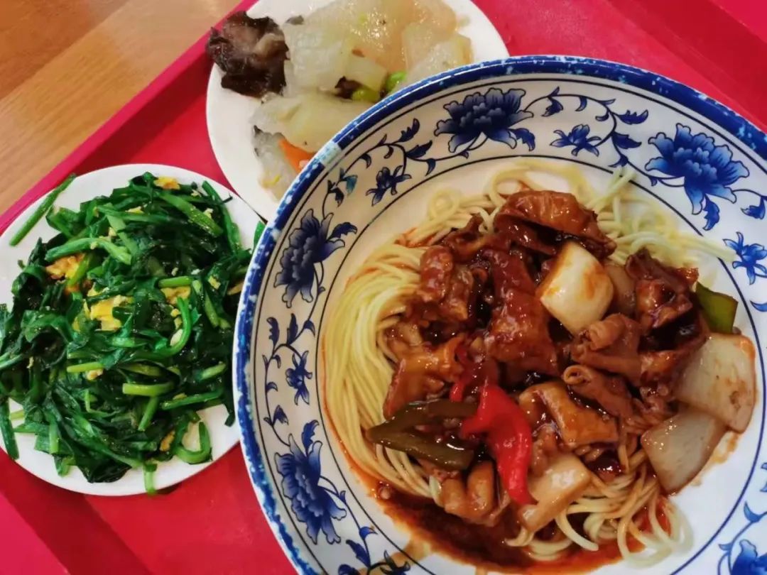 全国高校食堂美食排名,高校美食大赏隔壁都馋哭了