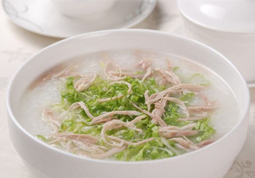 狗狗经期如何护理,养宠经验分享狗狗来月经时间太长