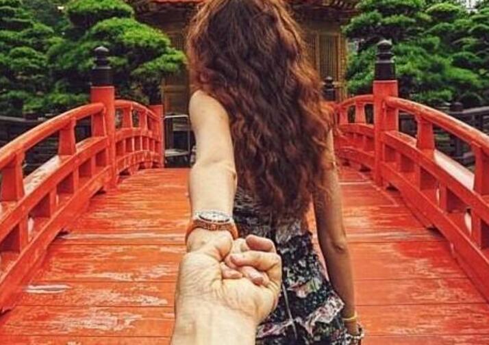 女人矜持才有魅力,矜持的女孩子让人着迷