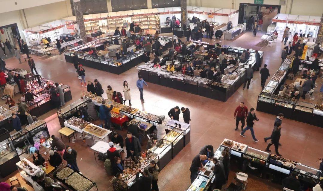 卖石头的真实收入,卖石头真的很赚钱吗