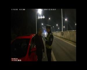 惊！酒精吹气值竟达300多，将同学会变成“送别会”