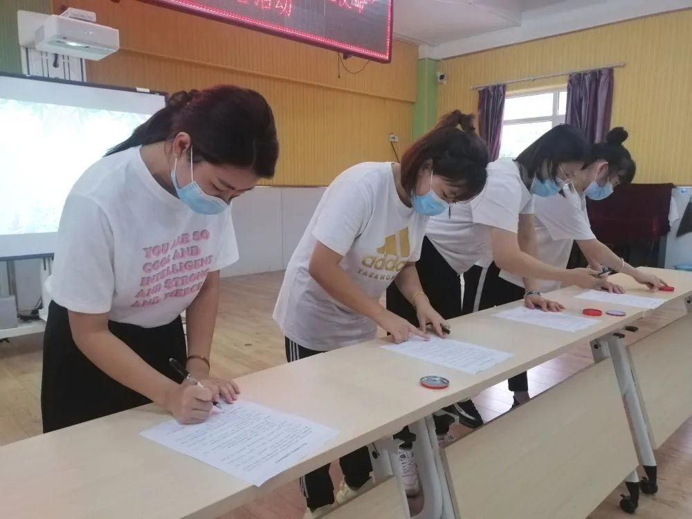 强师德正师风铸师魂下一句,强师德正师风筑师魂