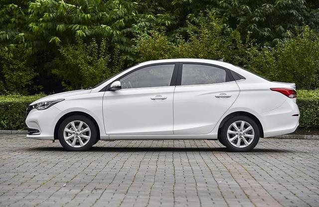 长安悦翔一年费用最低多少钱,养一辆普通车一年要多少钱