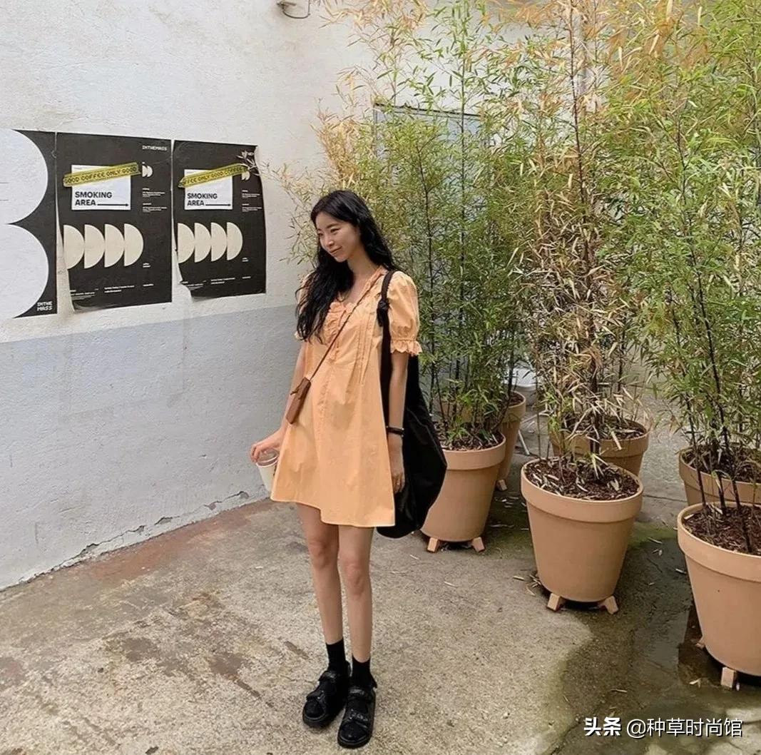 圆头羊皮凉鞋真皮凉鞋今夏最洋气,今夏最值得入手的4双网红凉鞋