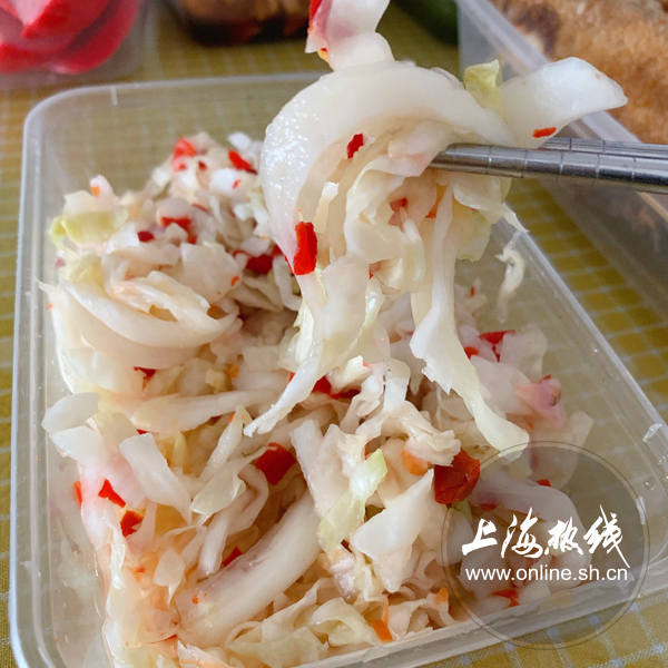 魔都100：结棍！一上午就卖完700斤酱汁肉沪老字号熟食店开81年排81年