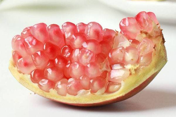 皮肤干燥皲裂,皮肤皲裂怎么快速恢复