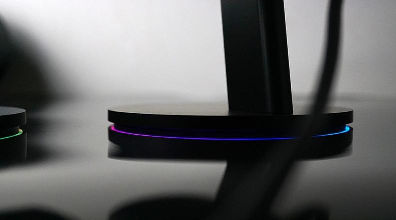 雷蛇天狼星幻彩和利维坦巨兽v2x,雷蛇天狼星幻彩版bass是什么