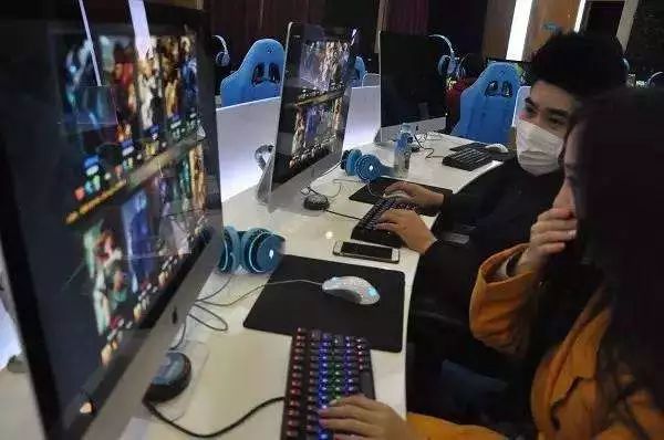 lol智勋女陪玩图片,lol主播智勋照片