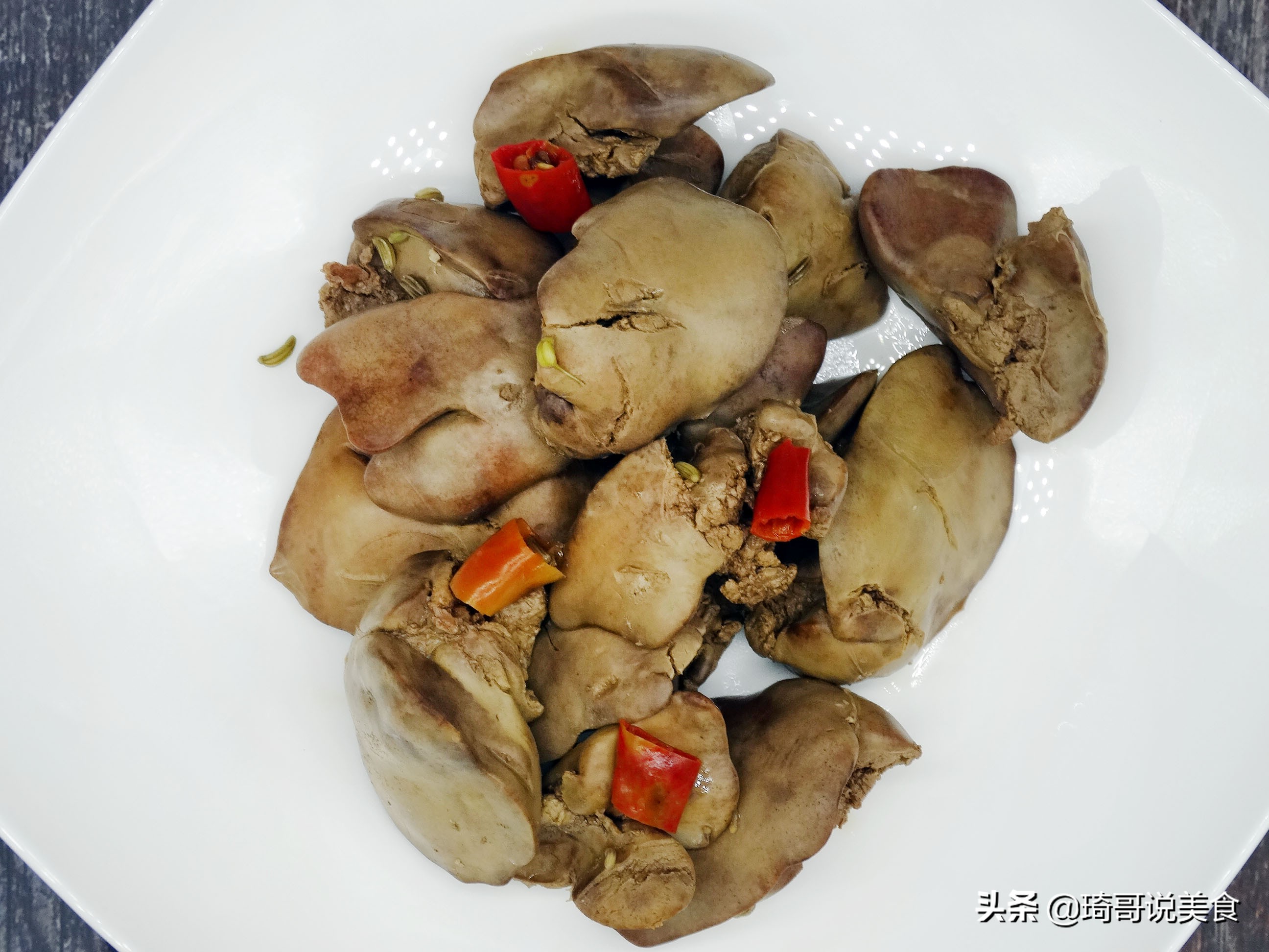 卤鸡肝蘸汁,卤鸡肝入味