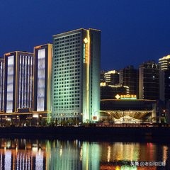 北京承德避暑旅游攻略,来承德旅游住哪个酒店最好呢