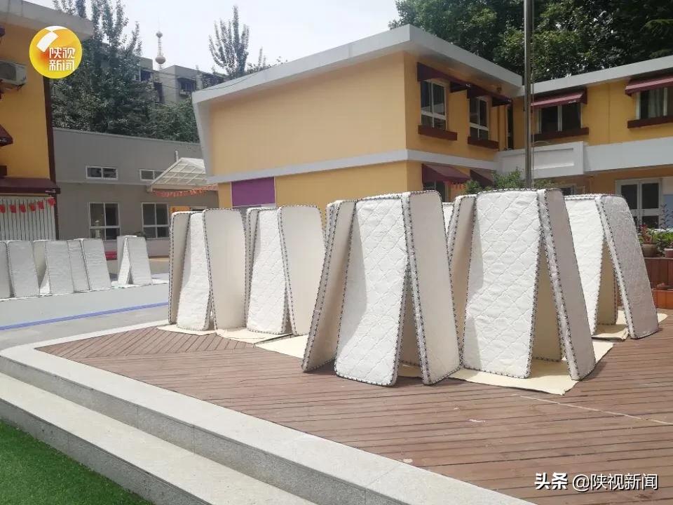 明天到底送不送?陕视记者探班幼儿园,消杀阵仗“吓”到记者