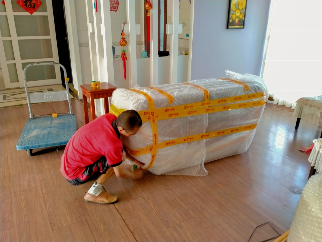 搬家时大型家具该怎么搬,长途搬家家具搬运
