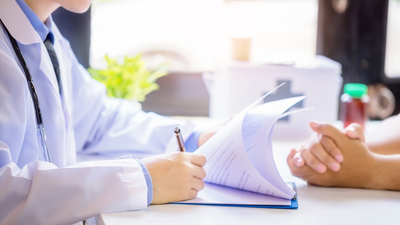 免疫治疗对癌症患者难受吗,免疫治疗效果很好还用做放疗吗