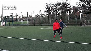 五个可以帮我们杀出重围的足球技巧