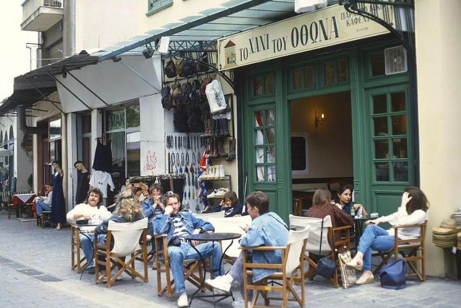 希腊国家破产后是怎么度过危机的,希腊破产了还是发达国家