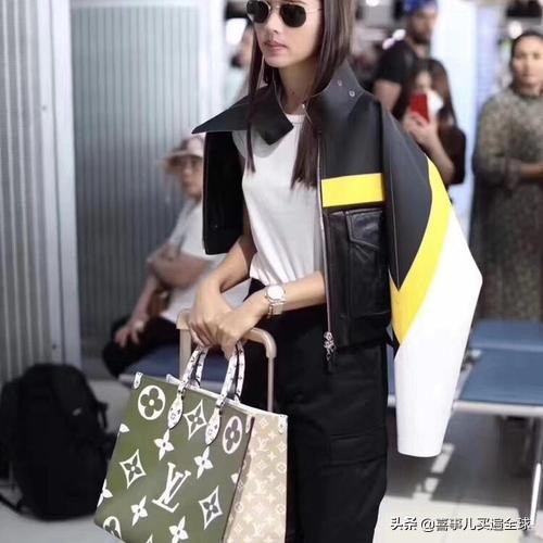 时尚科普lv手袋背后的故事 (lv老花黑配皮双肩包)