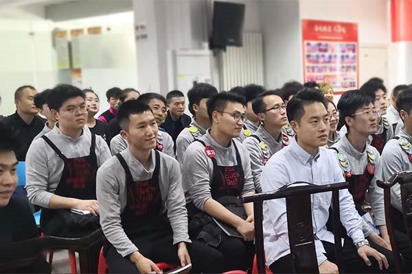 新手开火锅店注意事项和手续,新手开火锅店注意事项和经营模式