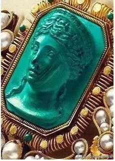 大牌首饰用过的宝石,为什么大牌珠宝要用廉价宝石