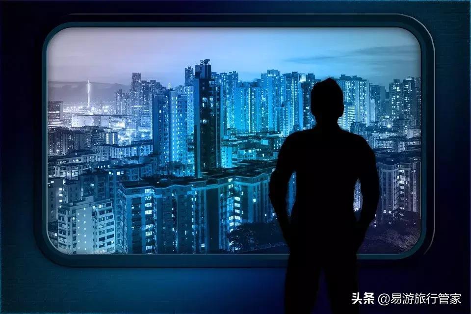 什么时候买东西打折,什么时候去买打折的衣服便宜