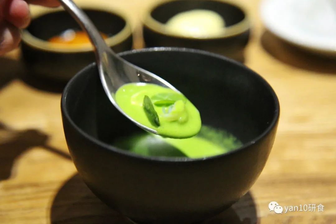 趁没红前，先试为敬，北欧风，法餐调，本土食材演绎的新派中餐