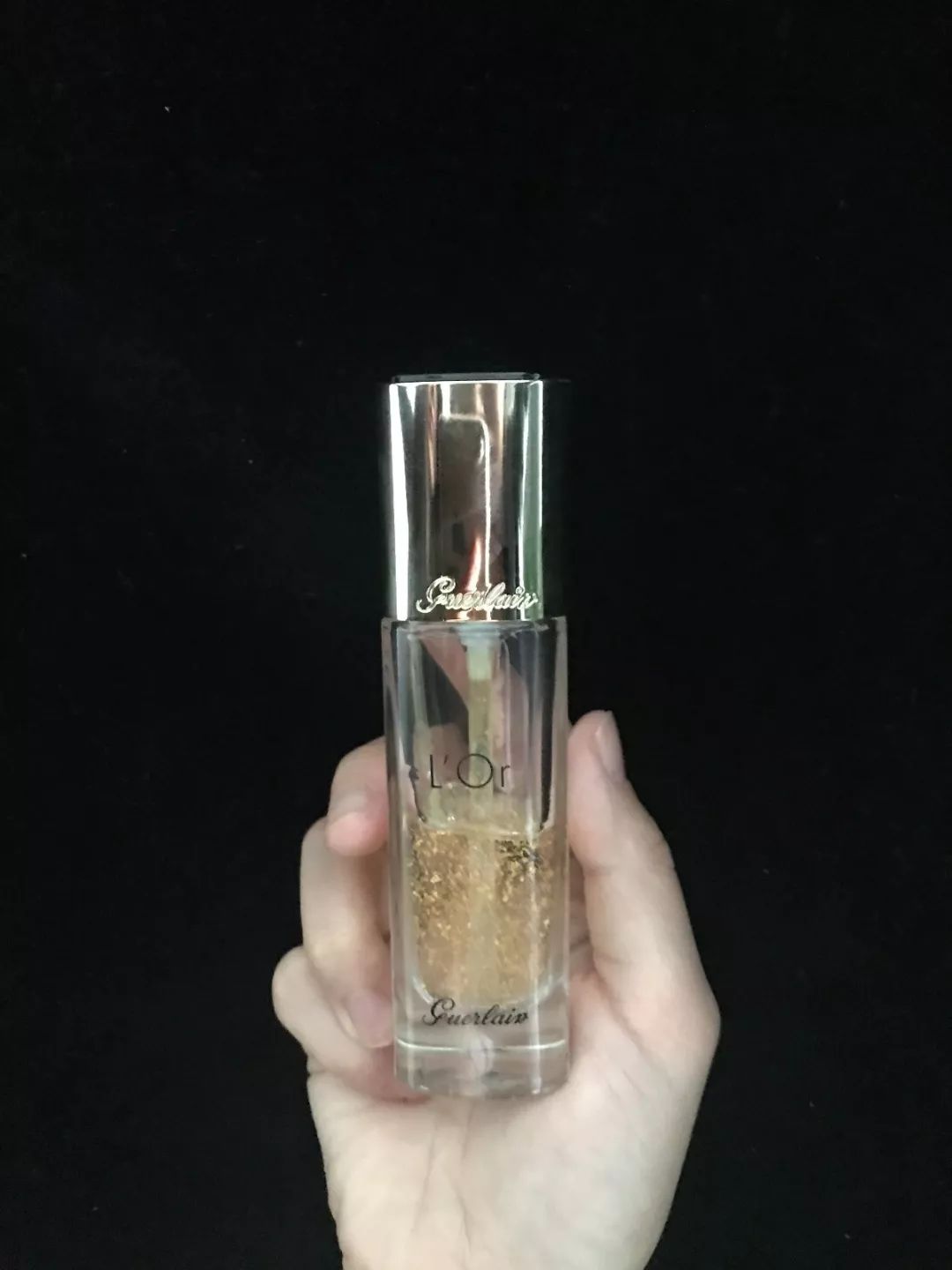 底妆浮粉和卡粉的区别,瑕疵皮底妆如何更服帖不浮粉