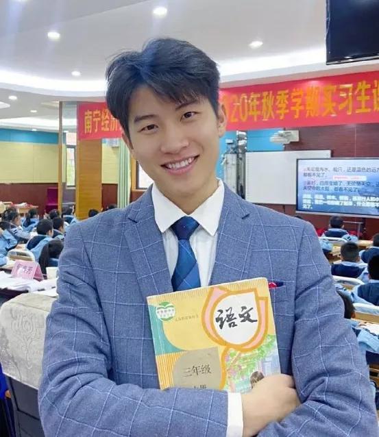 赖家益返乡教书追寻育人梦,赖家益到大学教书的感悟