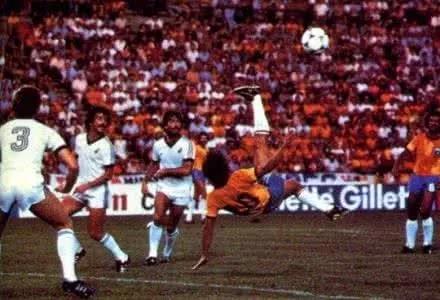 讲述足球故事感悟成长,足球青训成长故事