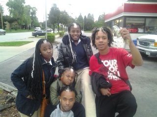 白斑是白癜风吗医生为你详解,得了白癜风感觉身上都是白斑