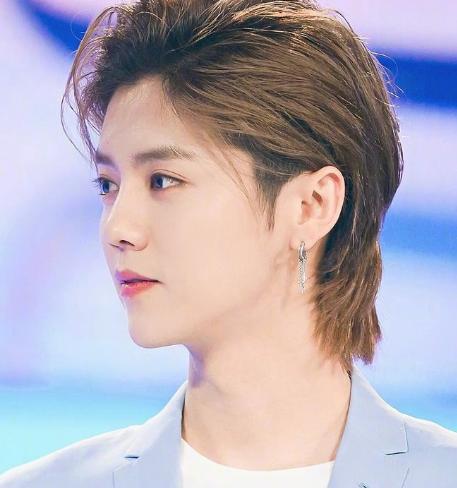 鹿晗的应援物都有哪些,鹿晗粉丝应援有多炸裂