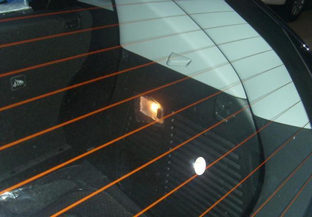 科普贴车玻璃贴的膜起泡了怎么办,车玻璃膜起泡用吹风机可以除去吗