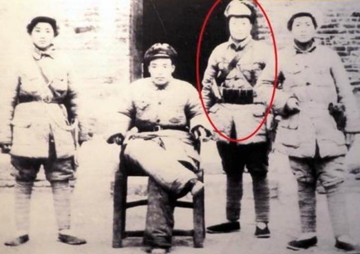 山西90岁老兵丢失证件后续,一位老头身份证丢了