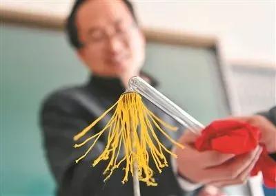 又到了碰哪都起静电的季节,又到了被静电打到的季节了