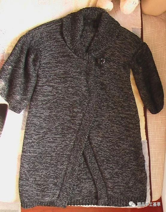 仿一件杂志上大牌外套款式，有编织思路说明