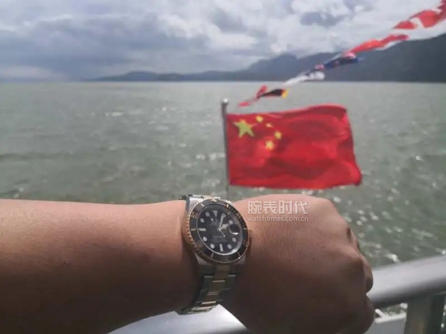 网友晒自己微信好友数量,网友晒1300手表