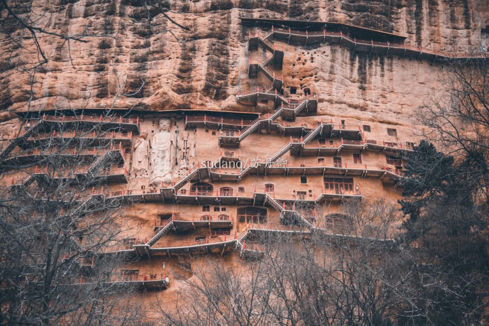 探秘四大石窟之麦积山石窟,甘肃天水四大石窟之一麦积山