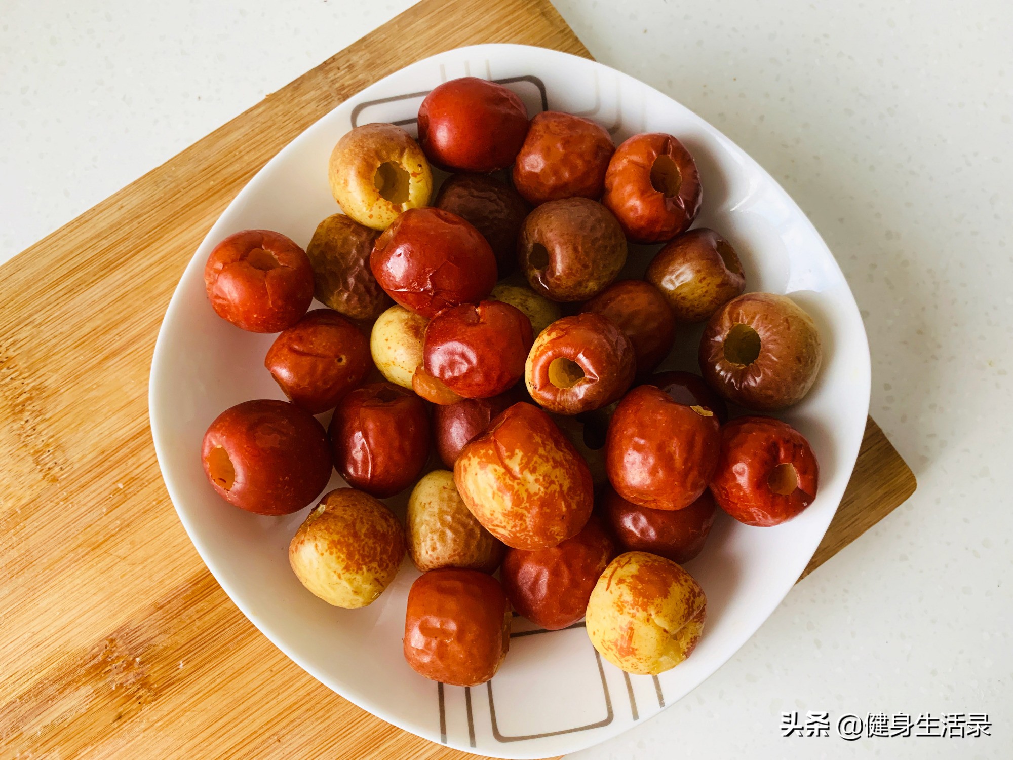 鲜枣咋做蜜枣,吃不完的鲜枣怎么做枣干