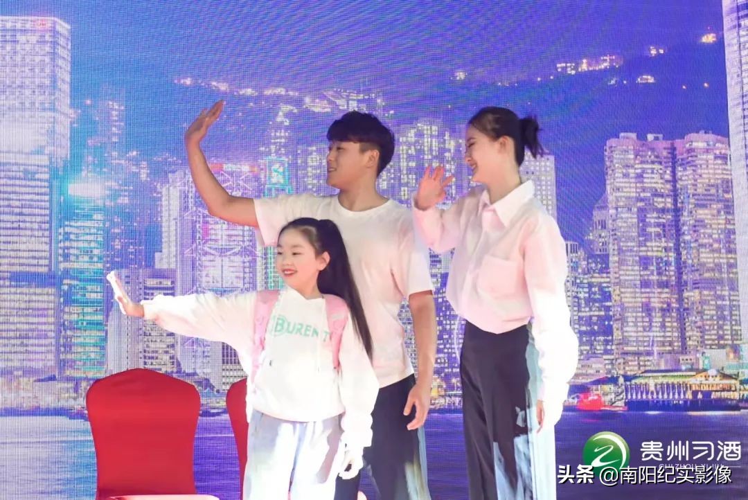 凤凰于飞喜宴之夜—贵州习酒习酒喜宴南阳上市发布会圆满成功